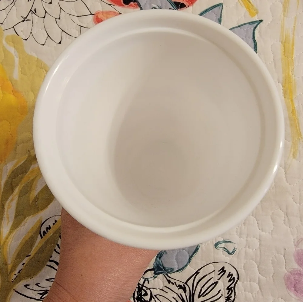 NWT Hello Kitty 32 Oz Cup, No Lid